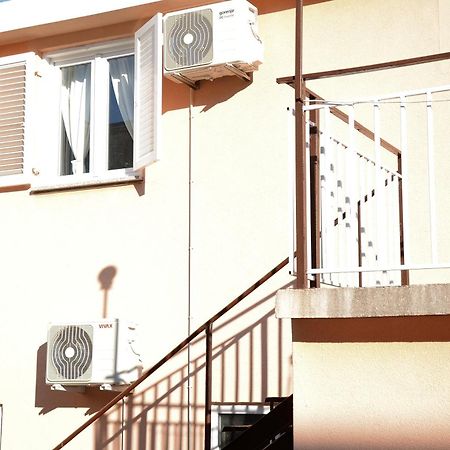 Holiday House Family Fun Cesarica Luaran gambar